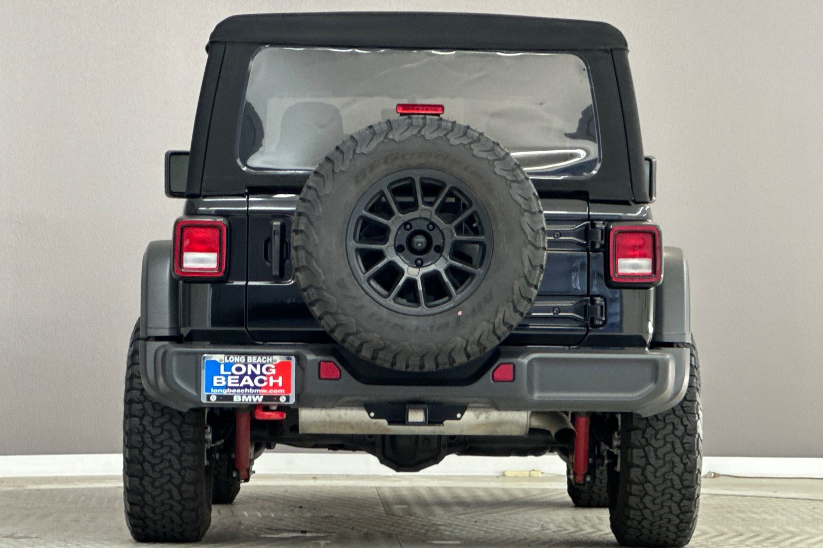 Used 2023 Jeep Wrangler Rubicon w/ Cold Weather Group AWD/4WD image 10
