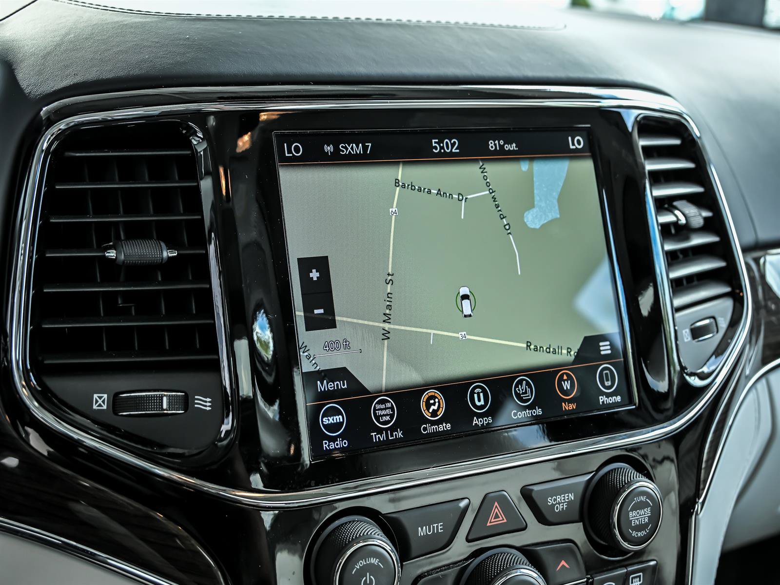 Used 2019 Jeep Grand Cherokee Summit AWD/4WD image 22