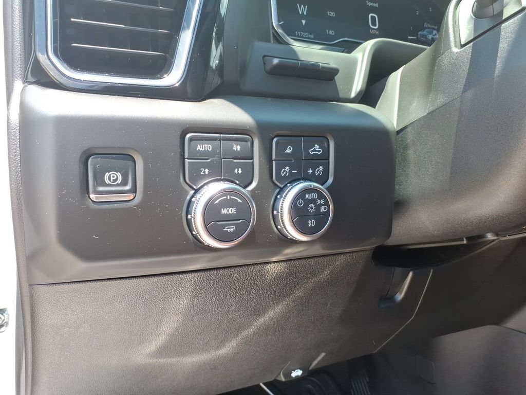 Used 2025 GMC Sierra 2500 Denali Ultimate AWD/4WD image 25