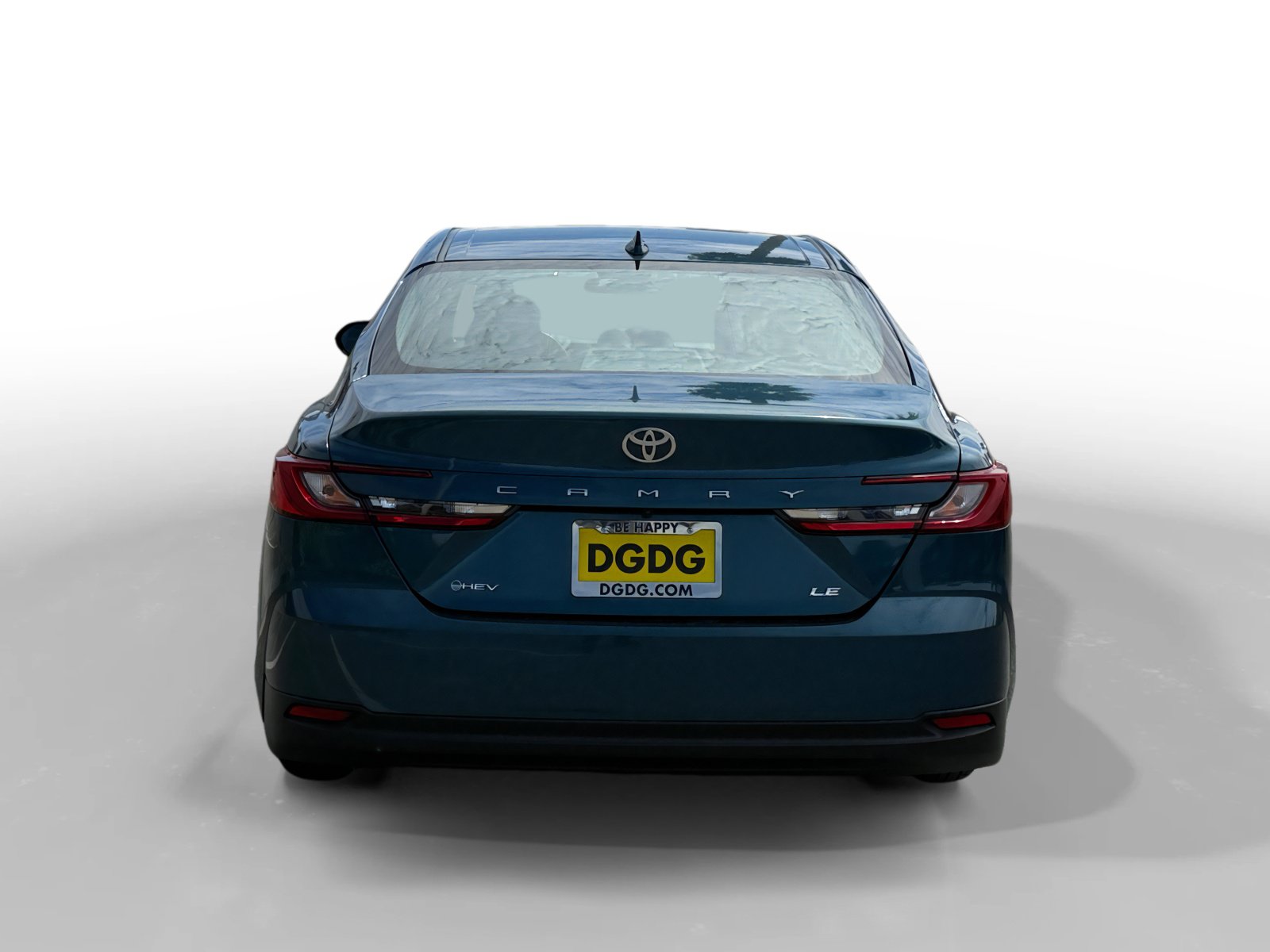 Used 2025 Toyota Camry LE FWD image 4