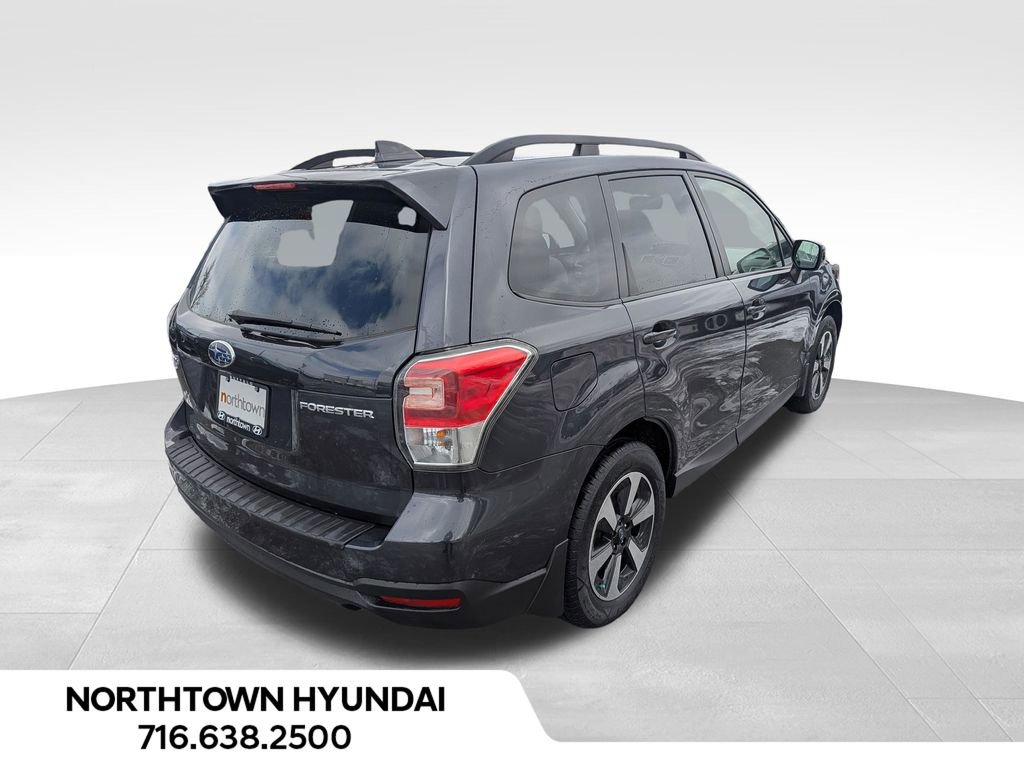 Used 2018 Subaru Forester 2.5i Premium w/ All-Weather Package image 14