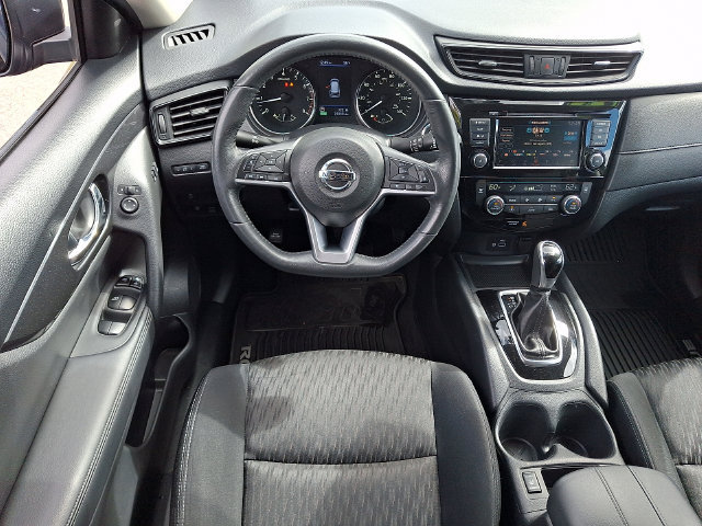 Used 2018 Nissan Rogue SV w/ Premium Package AWD/4WD image 12
