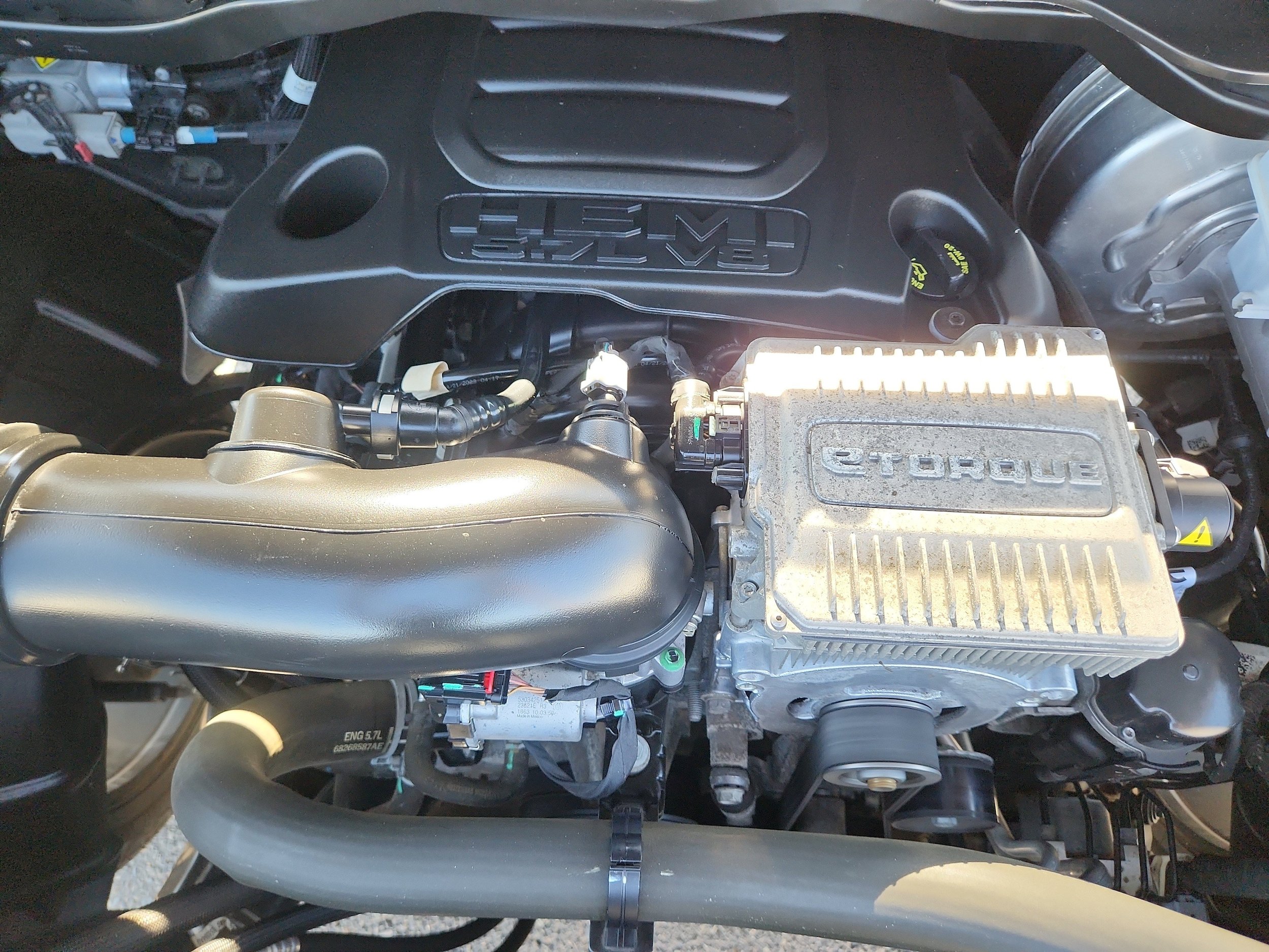Used 2024 RAM 1500 Laramie AWD/4WD image 27