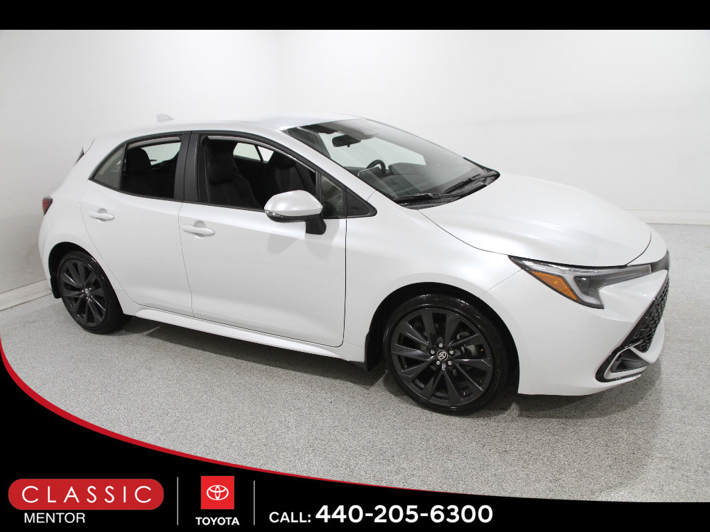 Certified 2025 Toyota Corolla XSE image 1