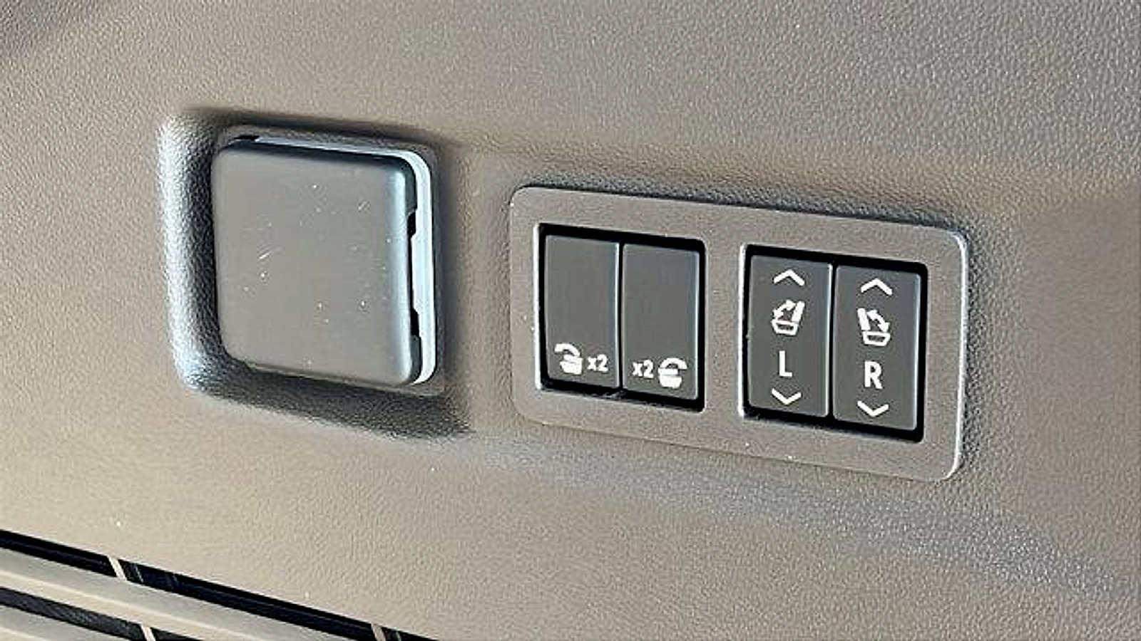 New 2026 Chevrolet Tahoe LT w/ Comfort Package image 13