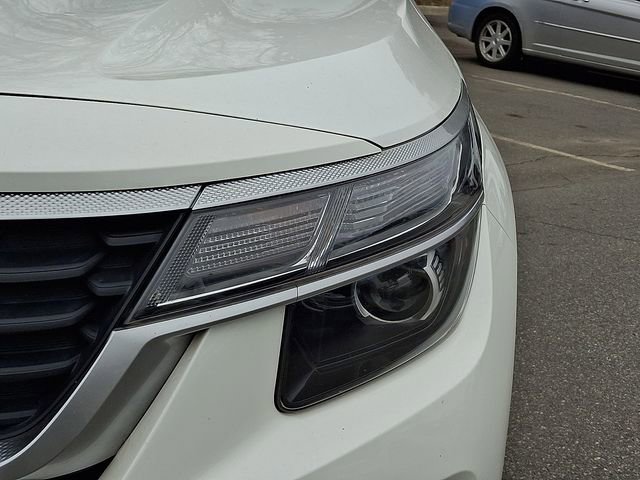 Used 2021 Kia Seltos LX image 9