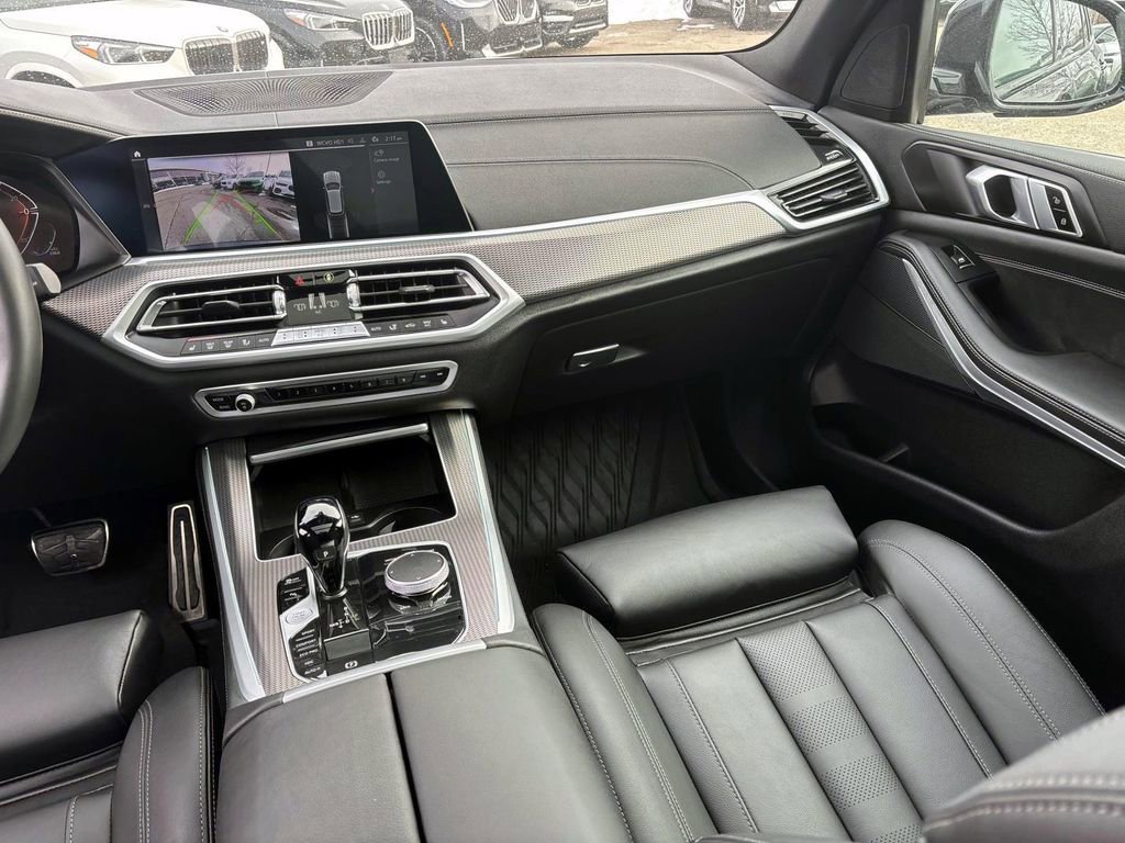 Used 2022 BMW X5 xDrive40i w/ M Sport Package image 31