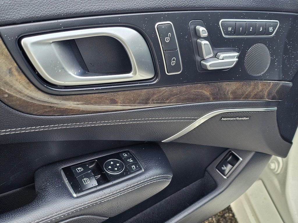Used 2016 Mercedes-Benz SL 400 image 28