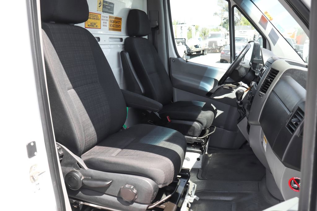Used 2018 Mercedes-Benz Sprinter 3500 image 40