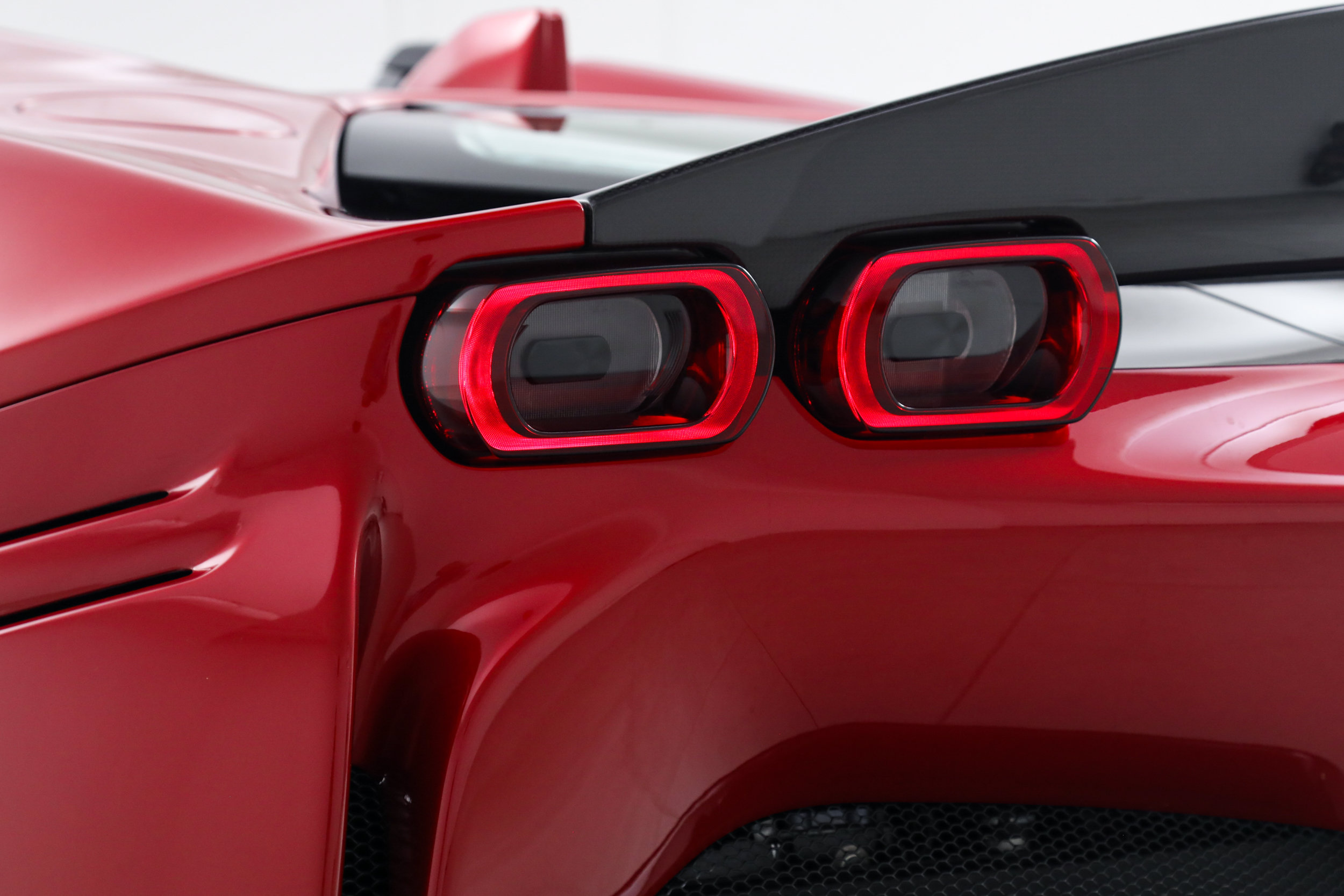 Certified 2025 Ferrari SF90 Spider AWD/4WD image 23