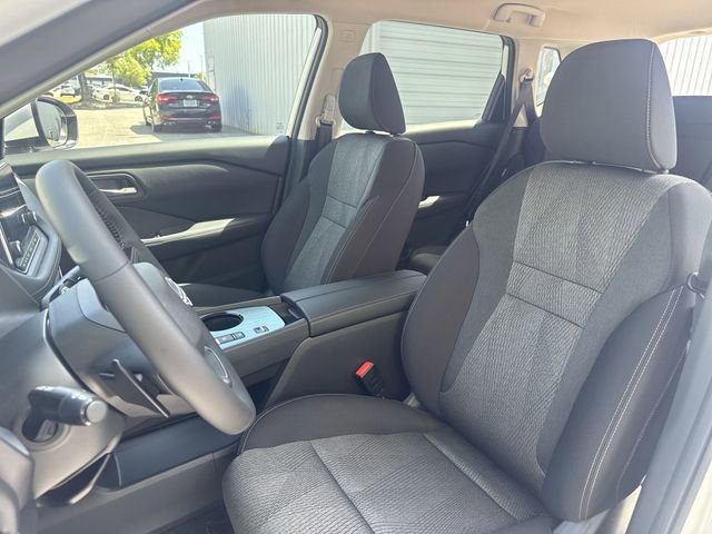 New 2026 Nissan Rogue SV FWD image 15