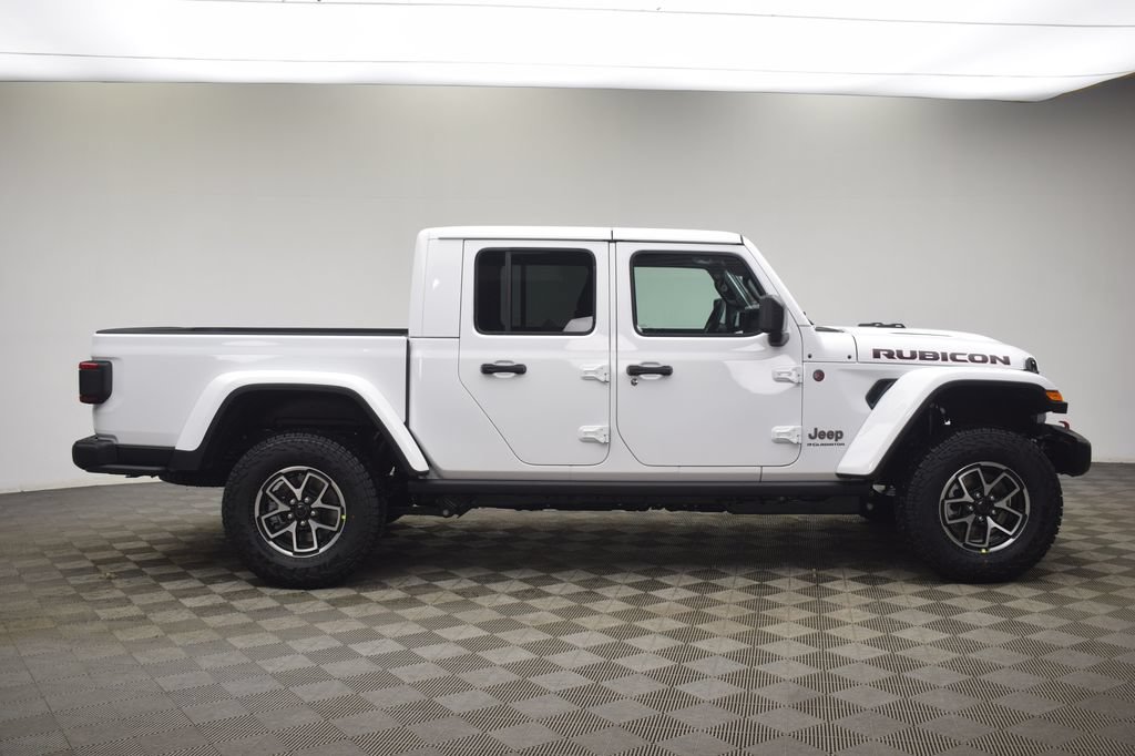 New 2026 Jeep Gladiator Rubicon w/ Safety Group AWD/4WD image 4