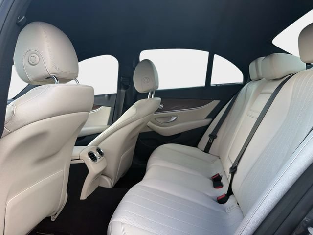 Used 2017 Mercedes-Benz E 300 4MATIC image 11