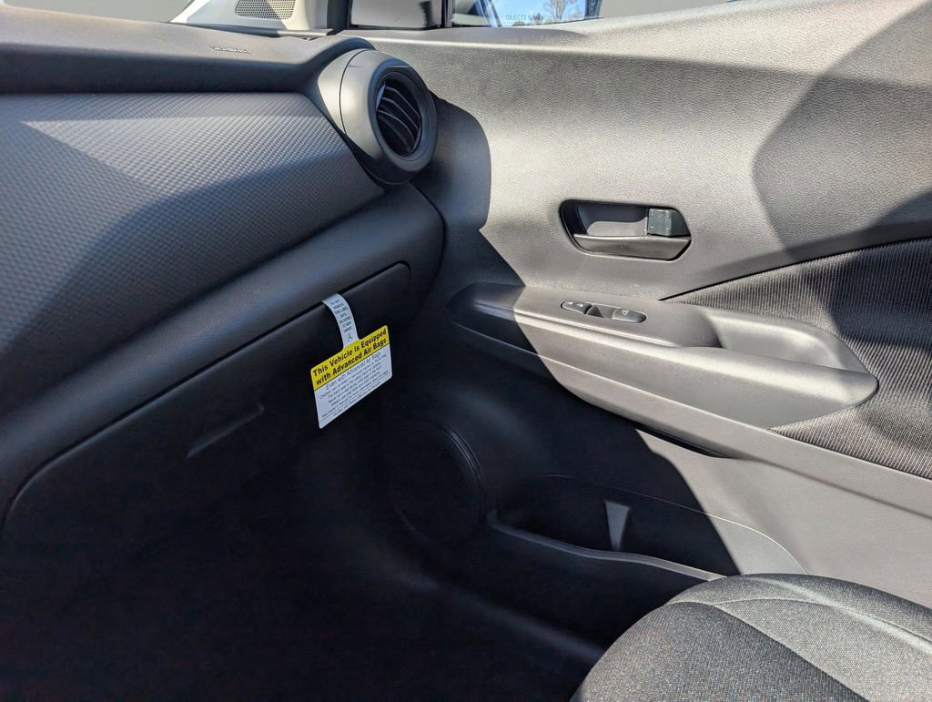 New 2025 Nissan Kicks Play S image 29