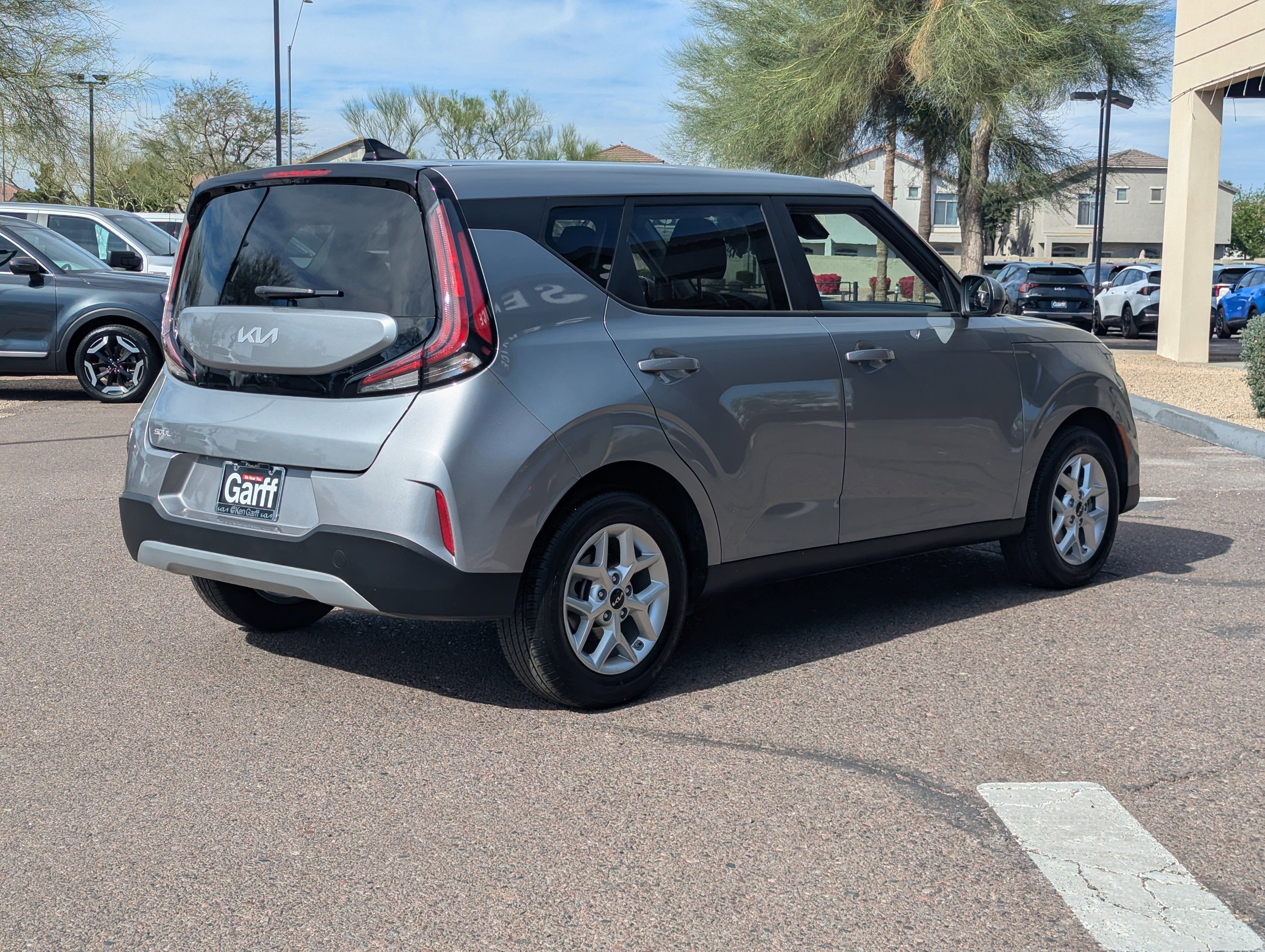 Certified 2025 Kia Soul S image 3