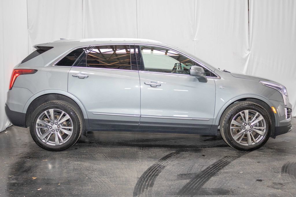 Used 2023 Cadillac XT5 Premium Luxury image 4