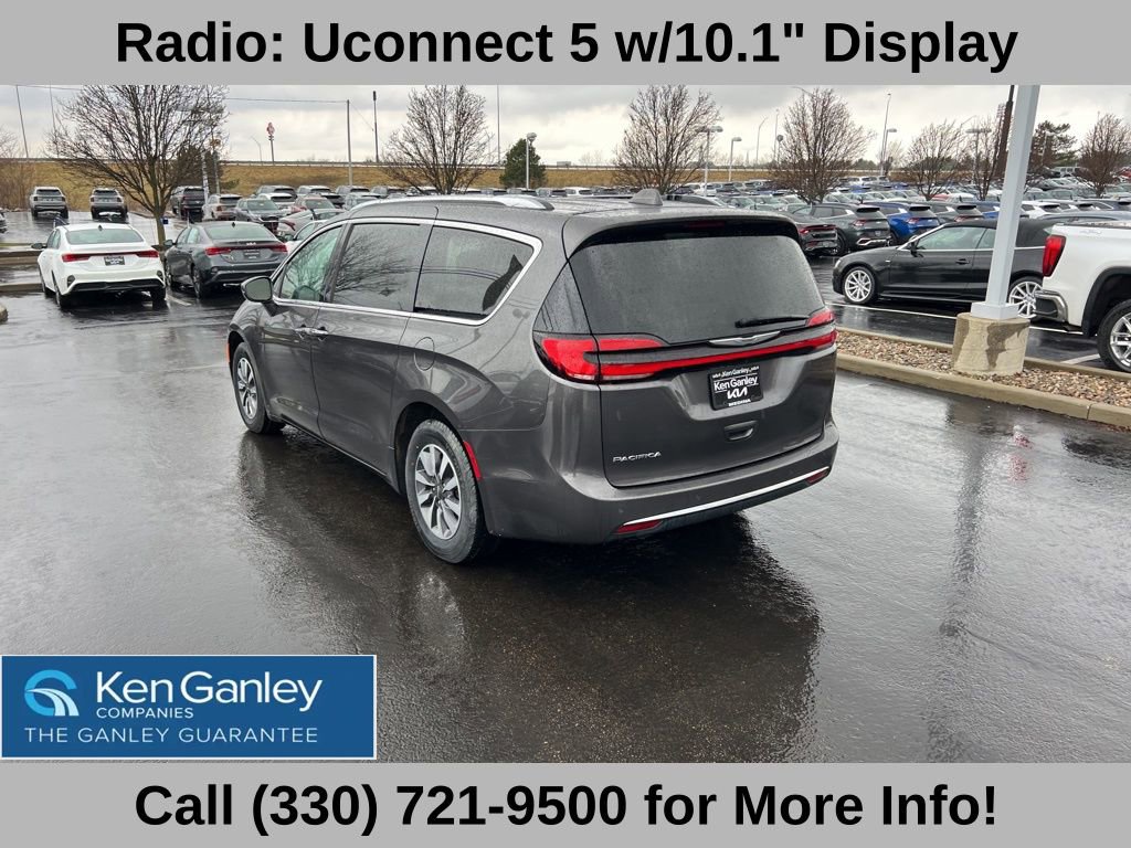 Used 2021 Chrysler Pacifica Touring-L w/ Uconnect Theater Family Group image 14