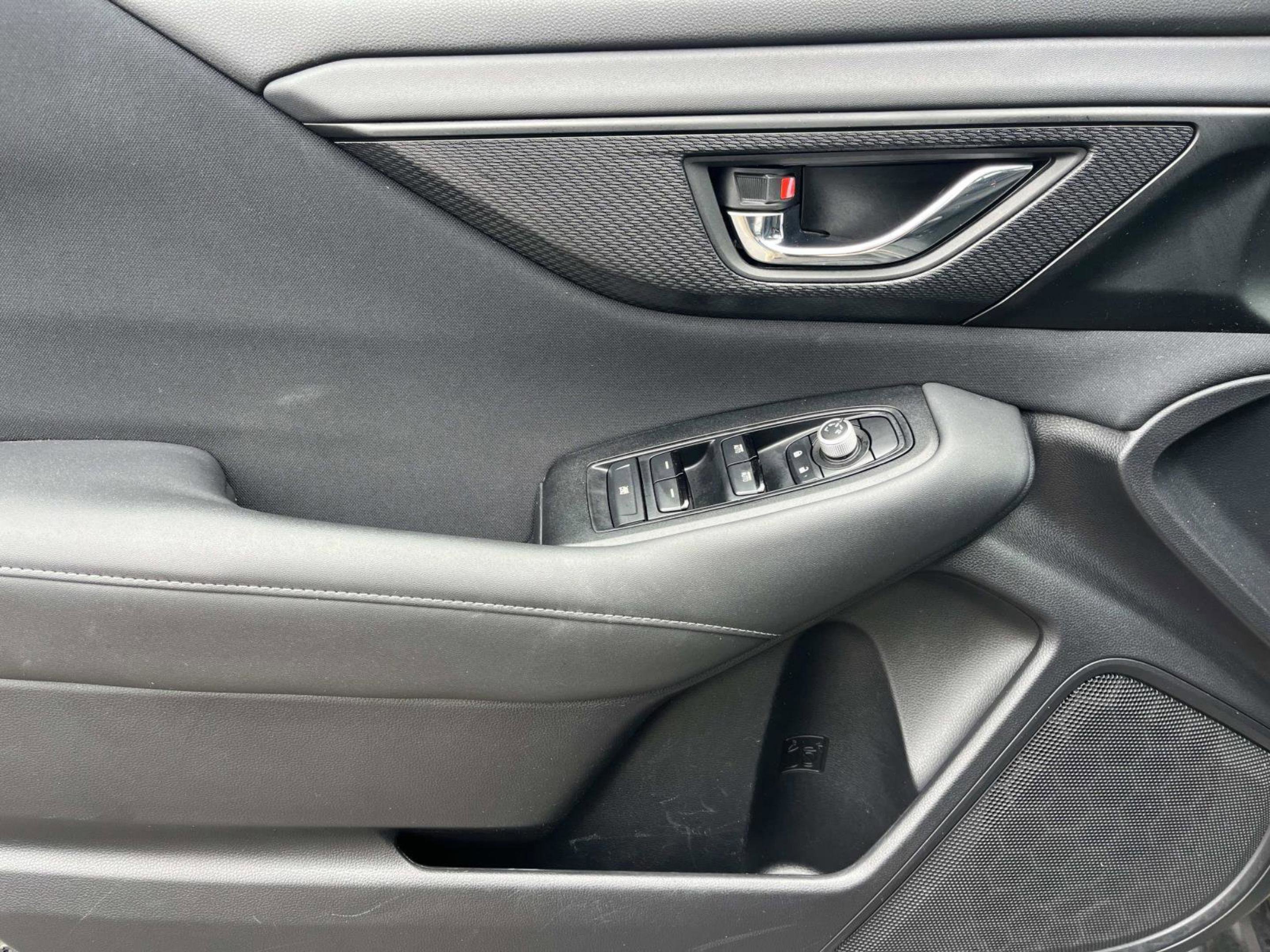 Used 2020 Subaru Outback Premium image 28