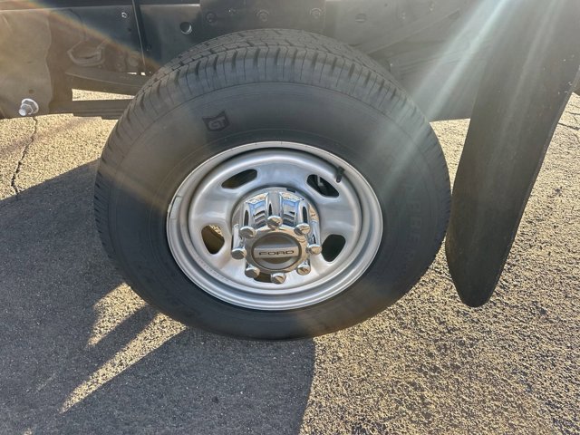 New 2024 Ford F350 XL w/ XL Chrome Package image 30