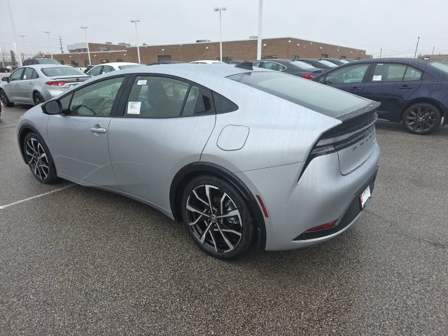 New 2026 Toyota Prius Plug-In Hybrid FWD image 5