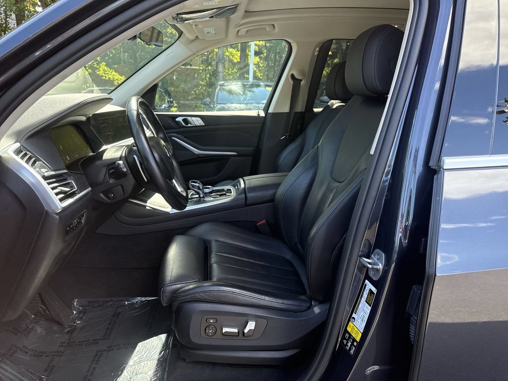Used 2021 BMW X7 xDrive40i w/ Executive Package AWD/4WD image 13