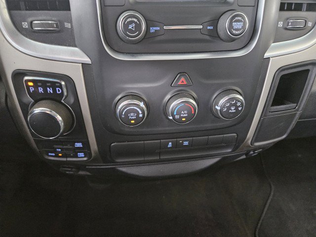 Used 2015 RAM 1500 Classic SLT AWD/4WD image 23