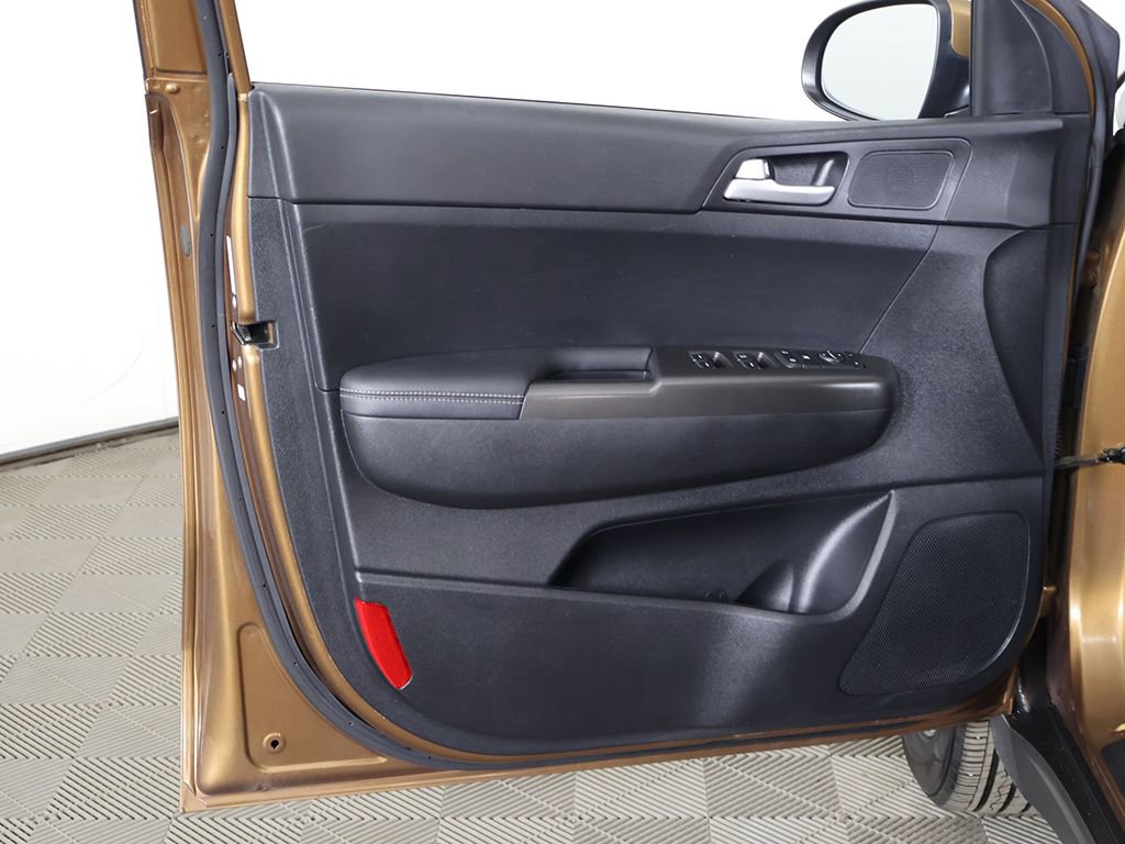 Used 2019 Kia Sportage LX w/ Option Group 017 FWD image 20