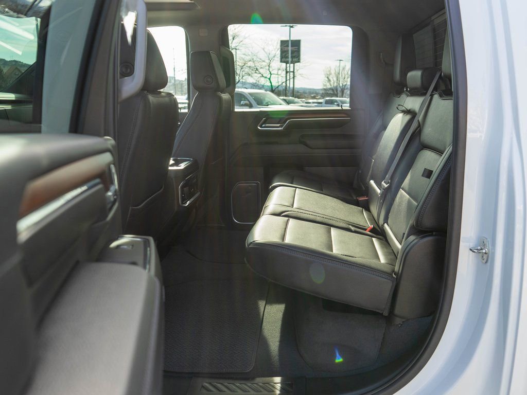 Used 2024 GMC Sierra 2500 Denali w/ Technology Package image 13