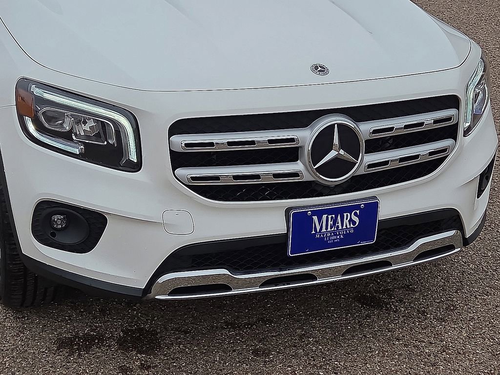 Used 2021 Mercedes-Benz GLB 250 w/ Premium Package image 9