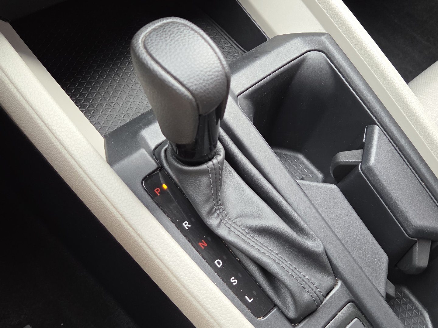 Used 2025 Honda Accord SE image 29