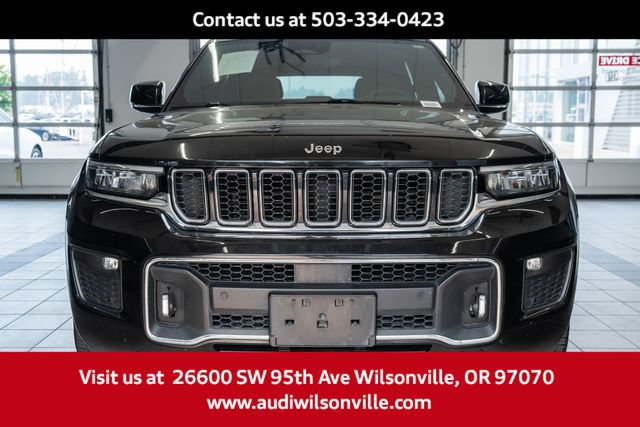 Used 2023 Jeep Grand Cherokee Overland AWD/4WD image 2