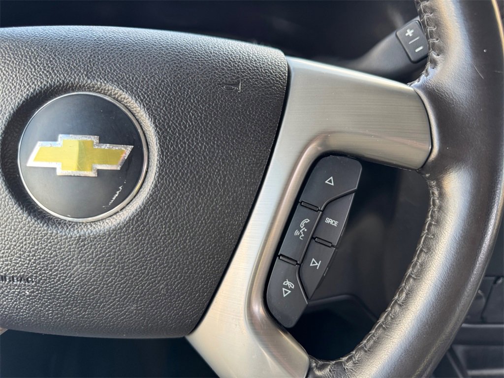 Used 2017 Chevrolet Express 2500 image 23