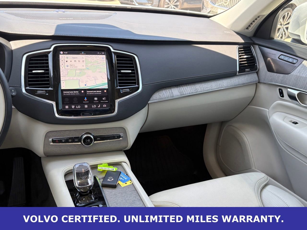 Certified 2024 Volvo XC90 T8 Ultimate AWD/4WD image 16