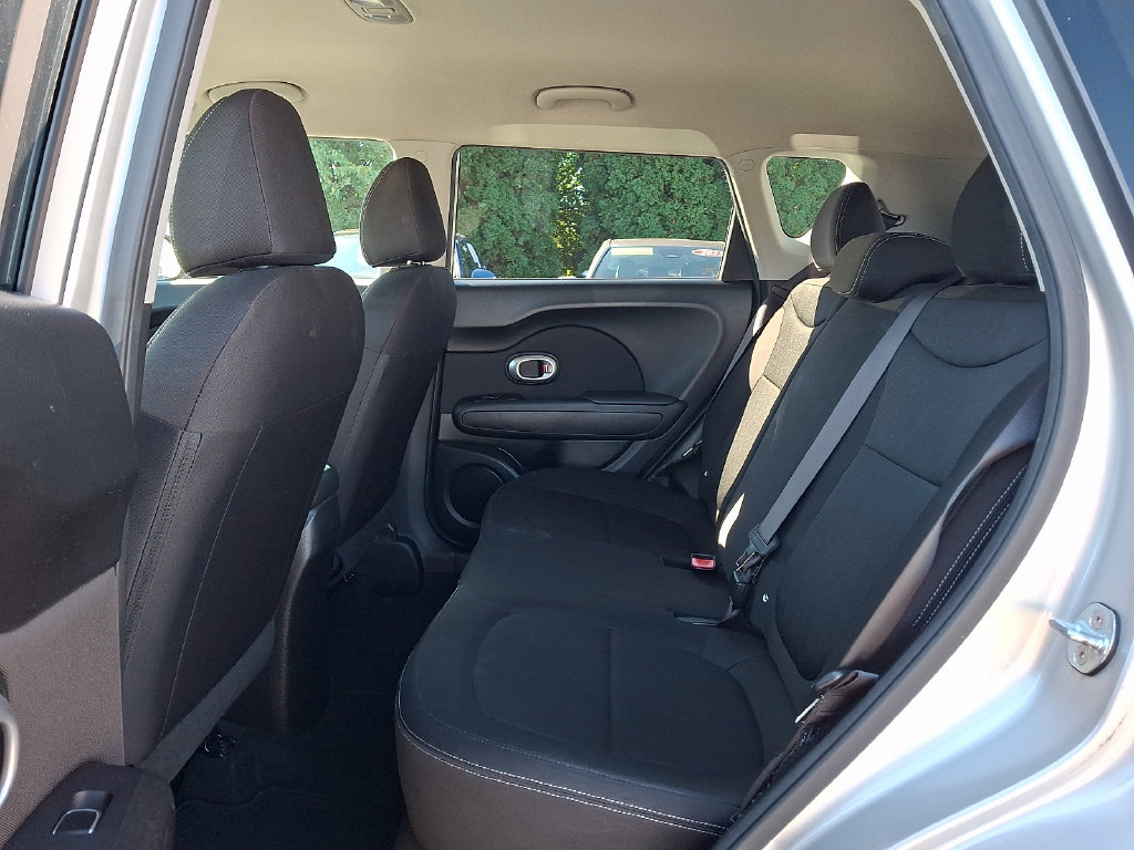 Used 2017 Kia Soul w/ Convenience Package FWD image 10