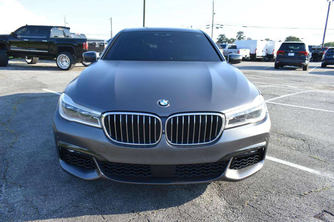 Used 2018 BMW 750i xDrive AWD/4WD image 3