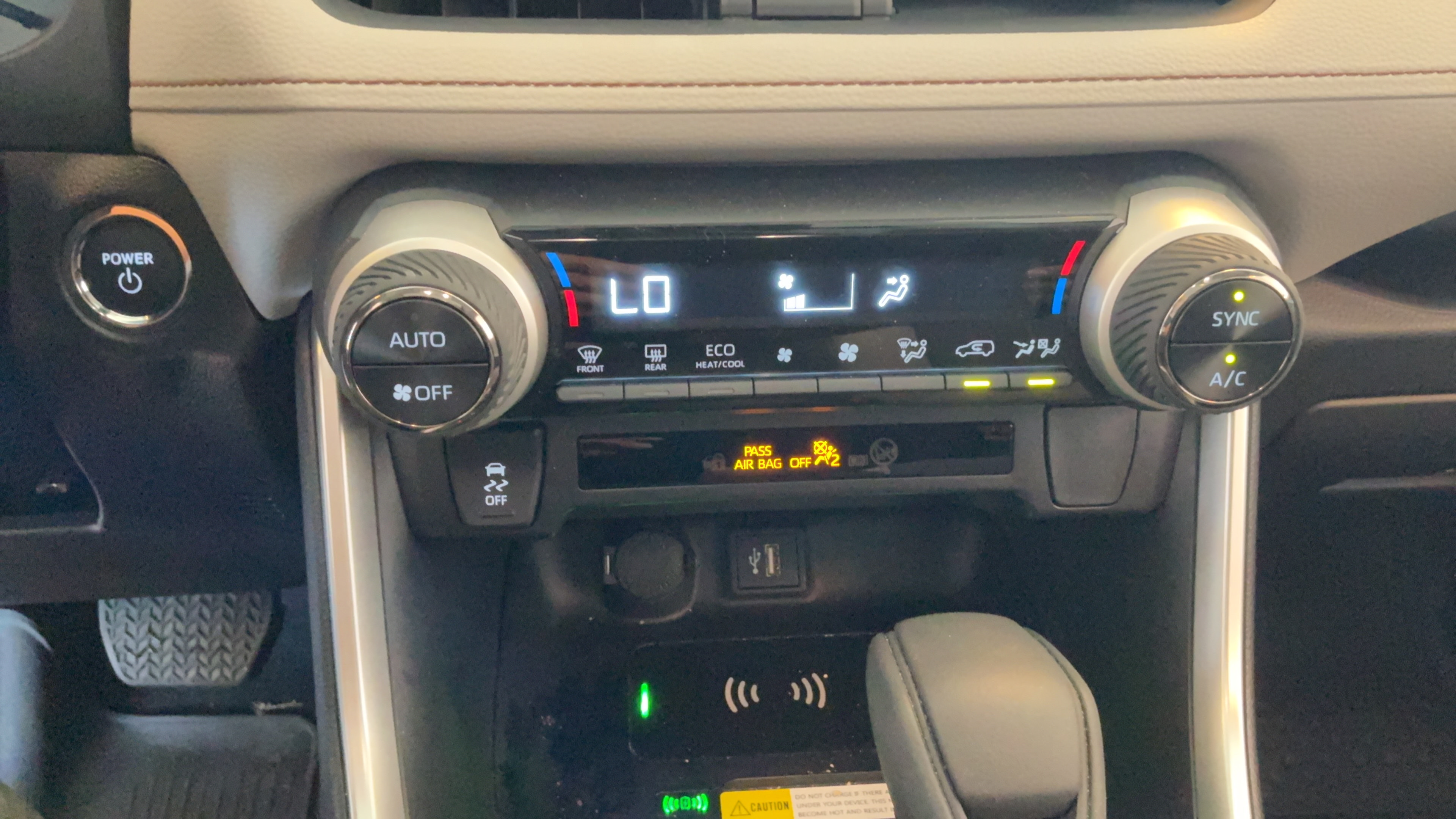 Used 2025 Toyota RAV4 XLE w/ Convenience Package AWD/4WD image 15