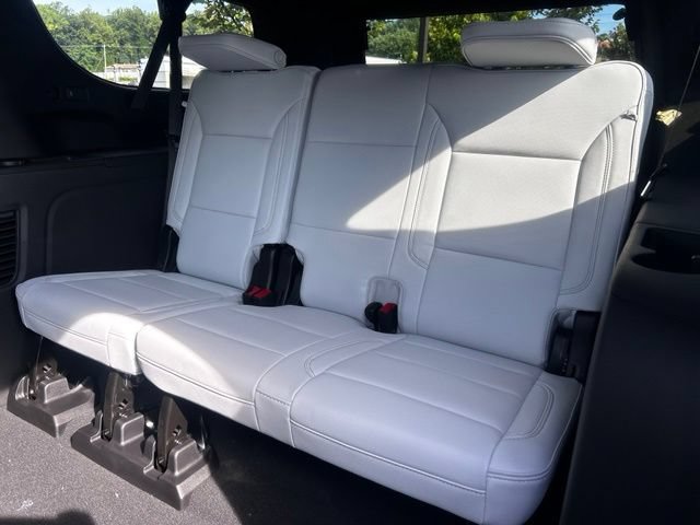 New 2026 Chevrolet Suburban Premier AWD/4WD image 15