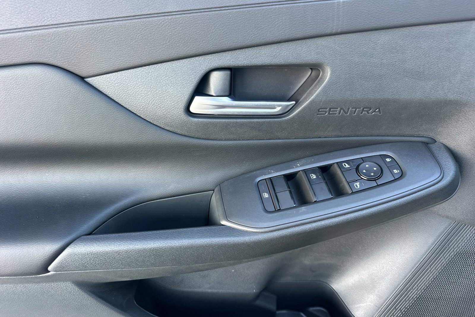 New 2027 Nissan Sentra SV FWD image 12