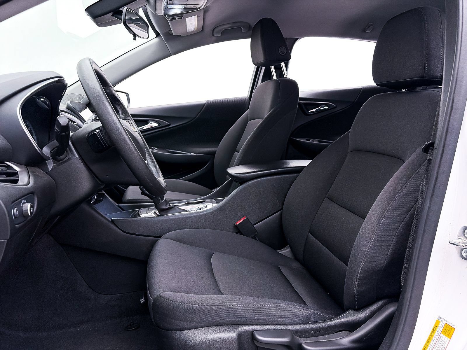 Used 2025 Chevrolet Malibu LS FWD image 16