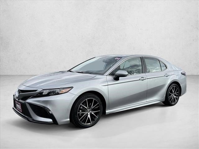 Used 2024 Toyota Camry SE
