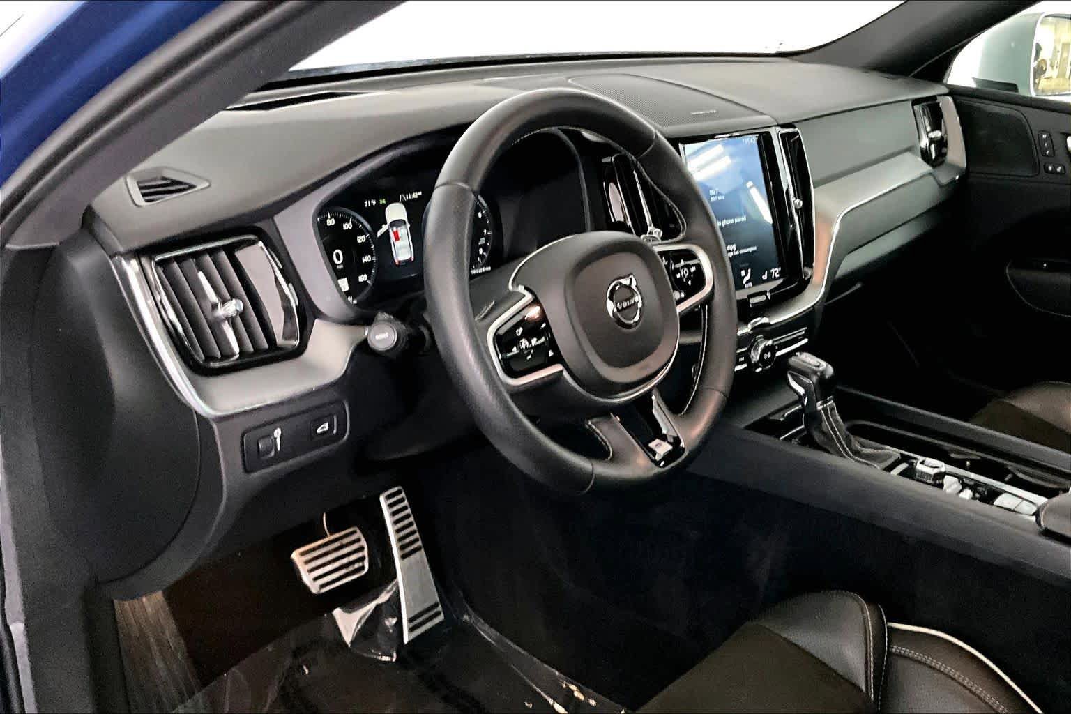 Used 2019 Volvo XC60 T6 R-Design AWD/4WD image 18
