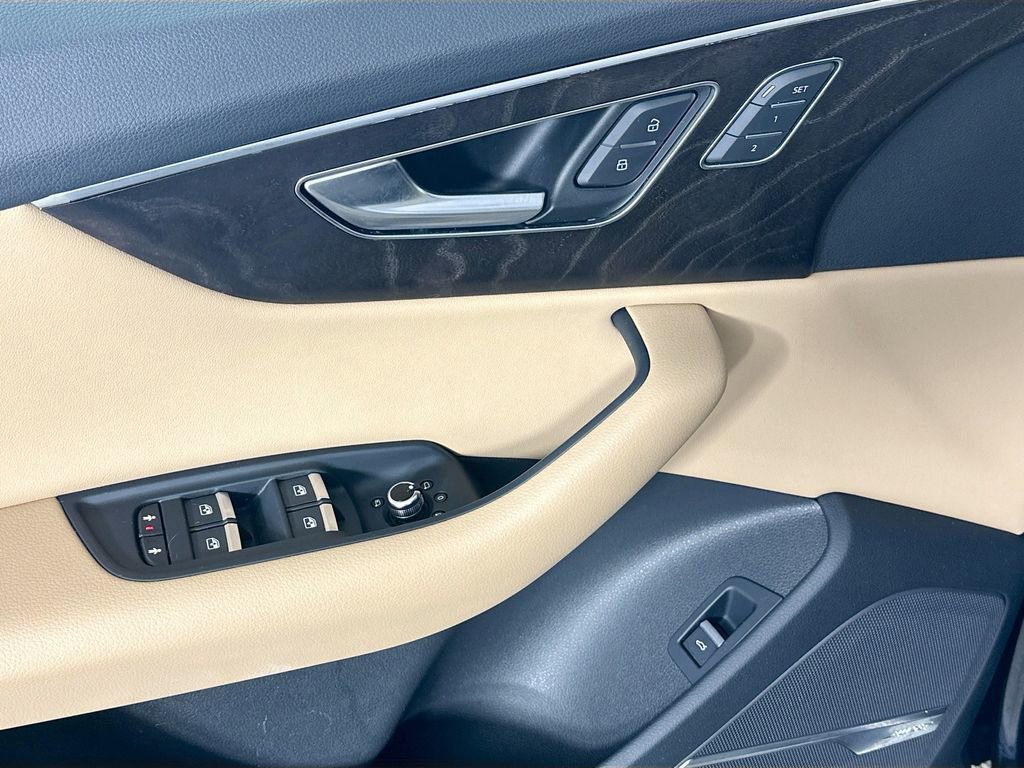 Used 2020 Audi Q7 3.0T Premium Plus image 18