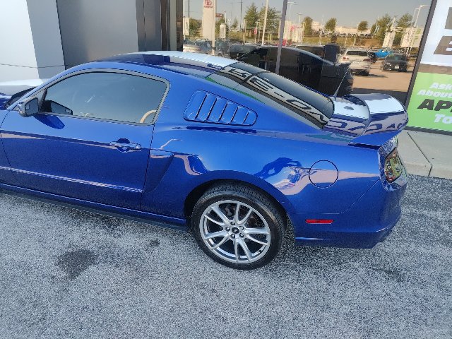 Used 2013 Ford Mustang GT Premium w/ Electronics Pkg RWD image 11