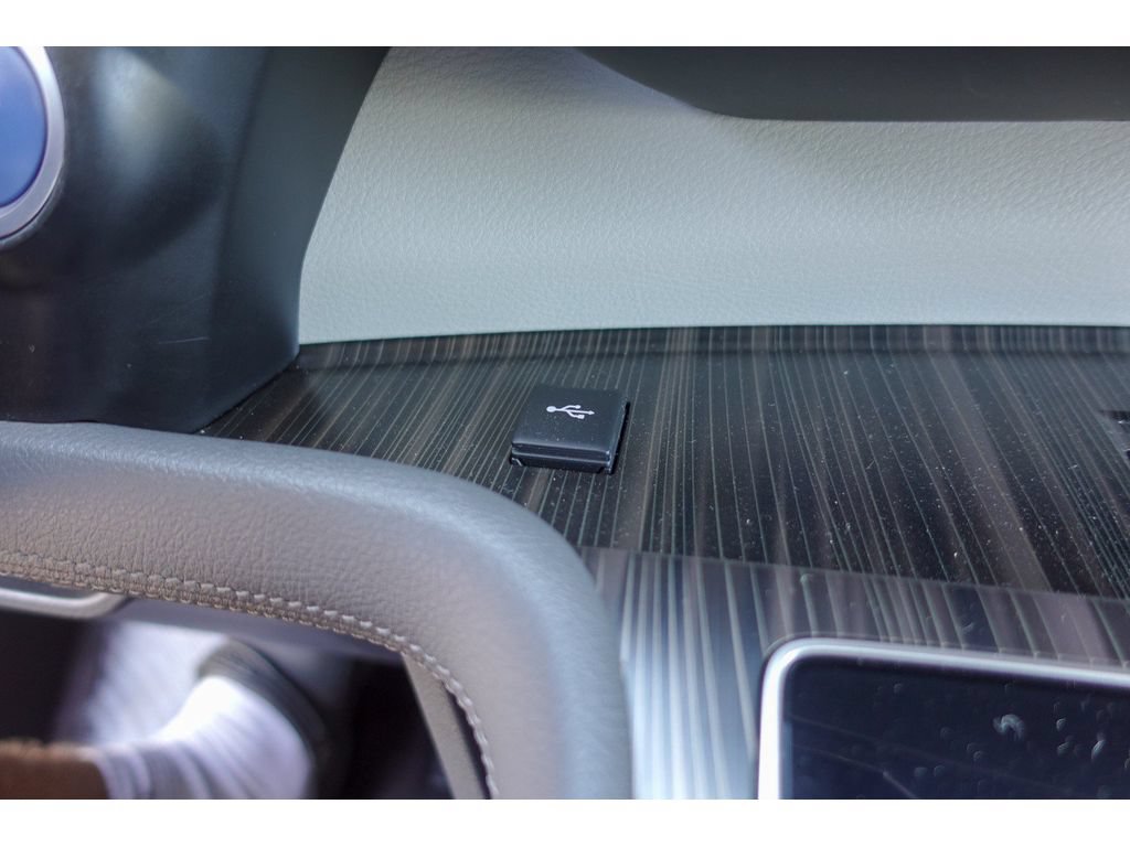Certified 2023 Toyota Sienna Limited AWD/4WD image 24