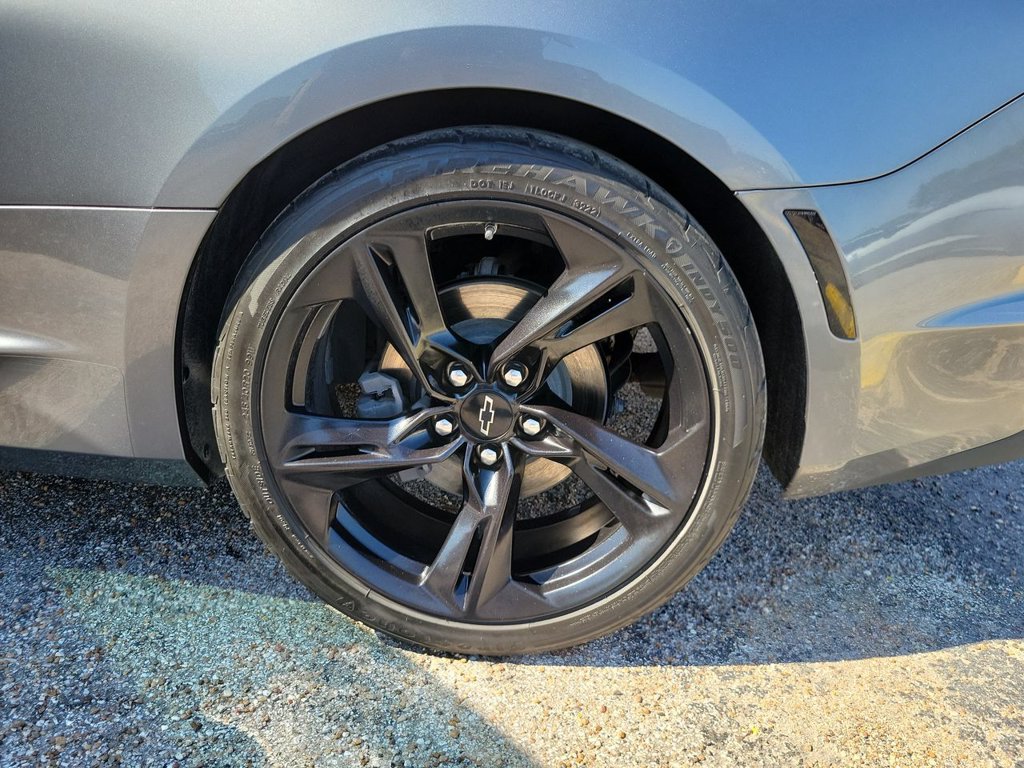 Certified 2022 Chevrolet Camaro LT RWD image 34