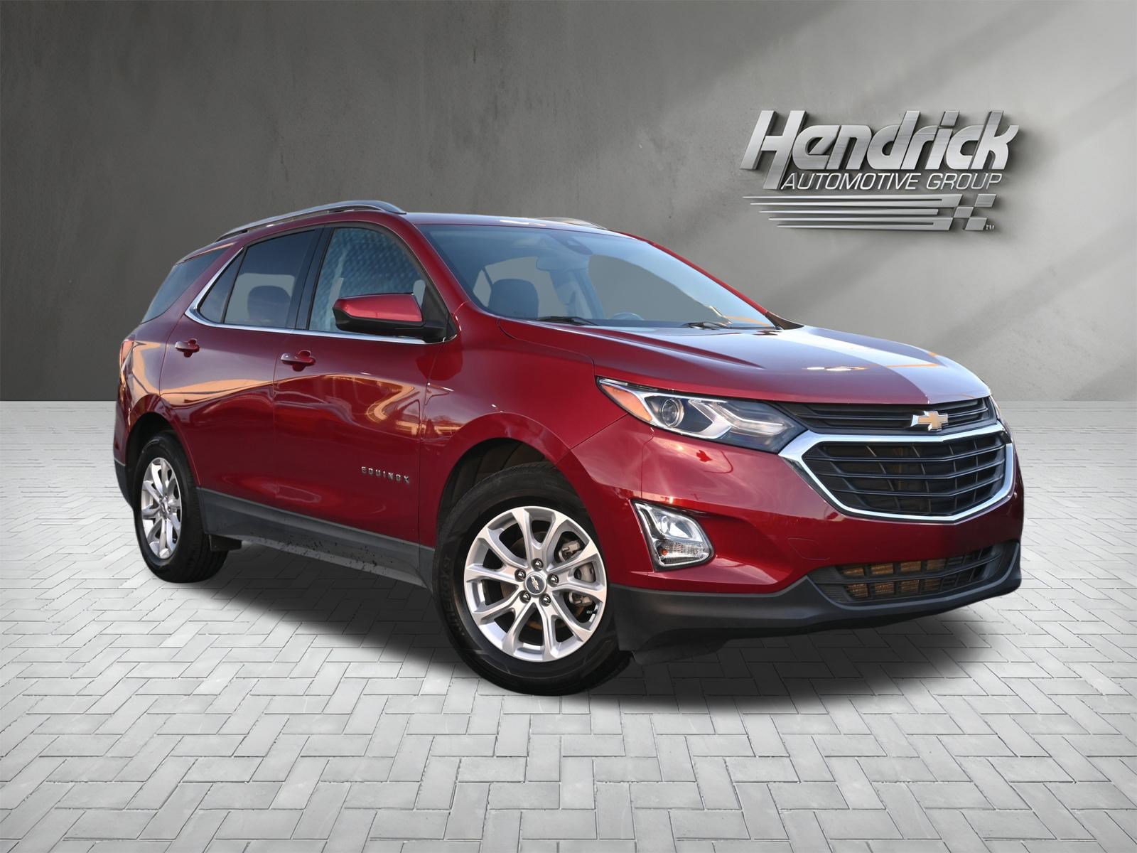 Used 2020 Chevrolet Equinox LT image 2