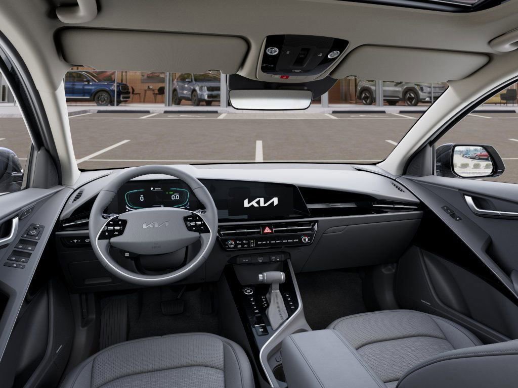 New 2025 Kia Niro SX image 14