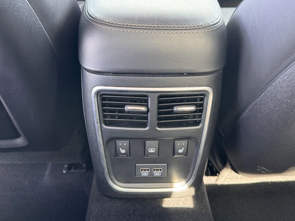 Used 2019 Chrysler 300 Limited w/ Safetytec Plus Group image 29