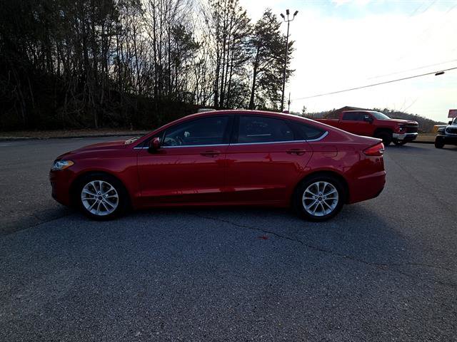 Used 2020 Ford Fusion SE image 11