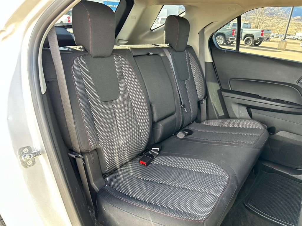 Used 2017 Chevrolet Equinox LS image 23